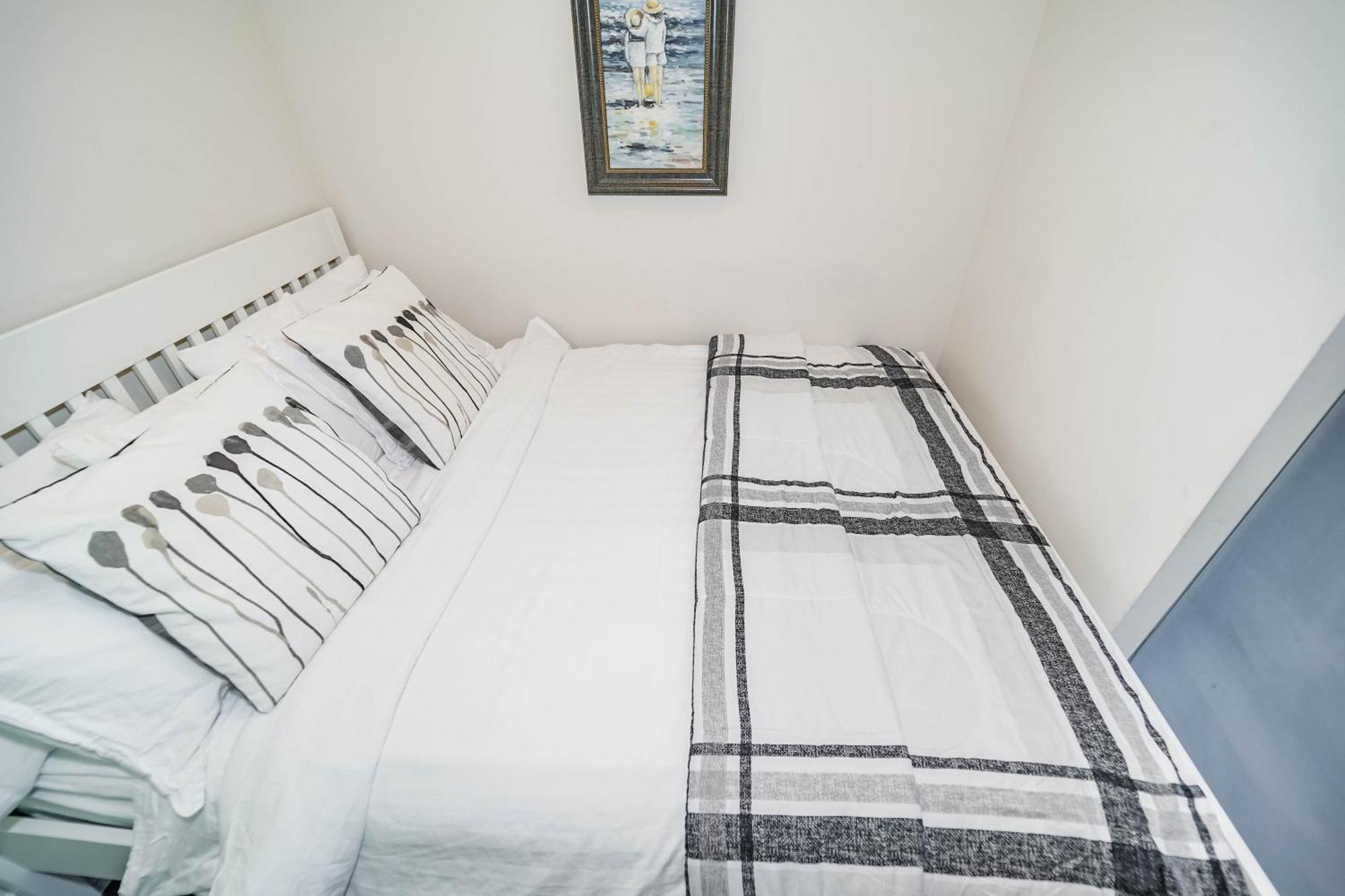 Chol Furnished Suites Heart Of Downtown Toronto, 2 Beds, Free Parking, Cn Tower View Eksteriør billede
