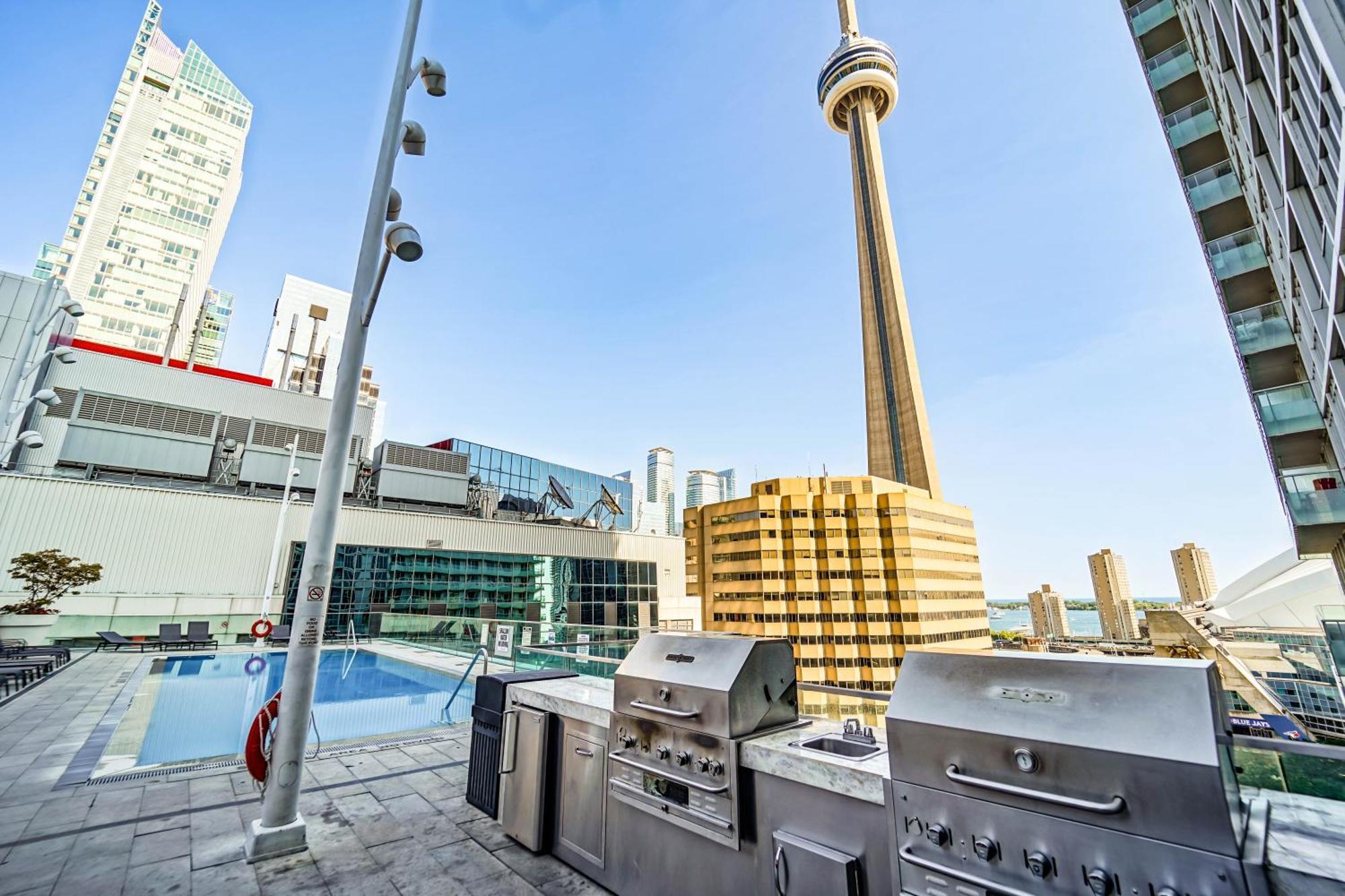 Chol Furnished Suites Heart Of Downtown Toronto, 2 Beds, Free Parking, Cn Tower View Eksteriør billede